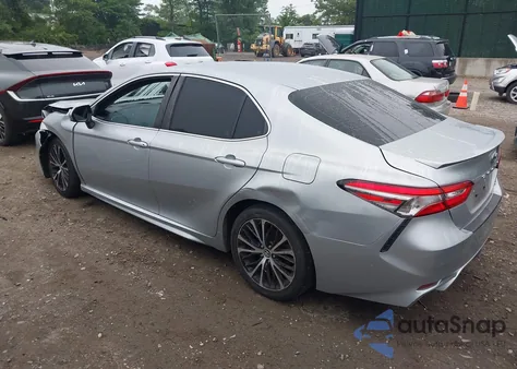 2018 Toyota Camry L/Le/Xle/Se/Xse из США, поврежденный, VIN 4T1B11HKXJU540933